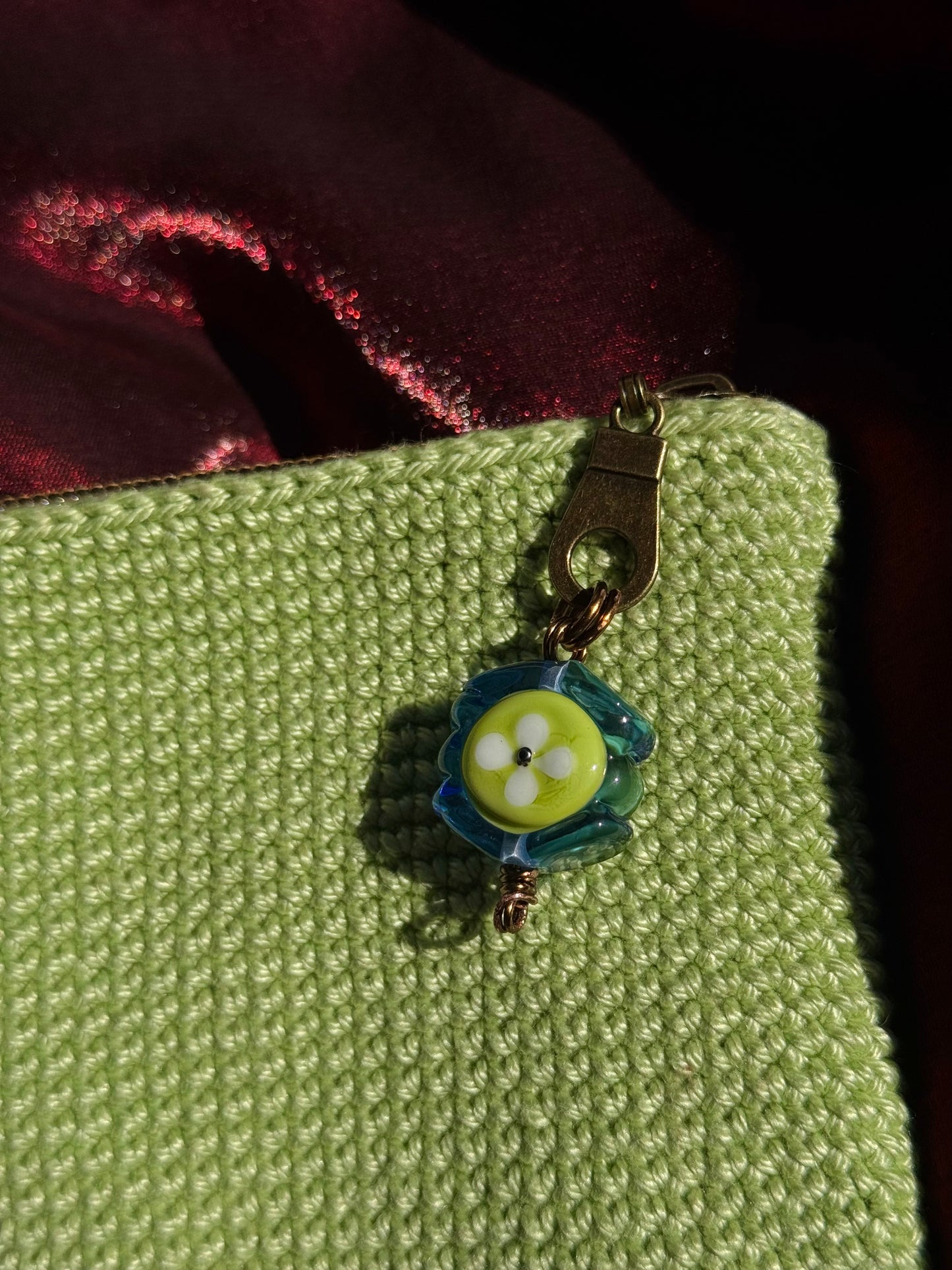 Crocheted wallet • beaded • light green