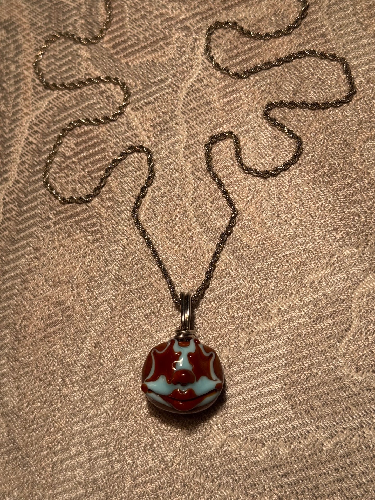 Payaso pendant • blue n blood orange