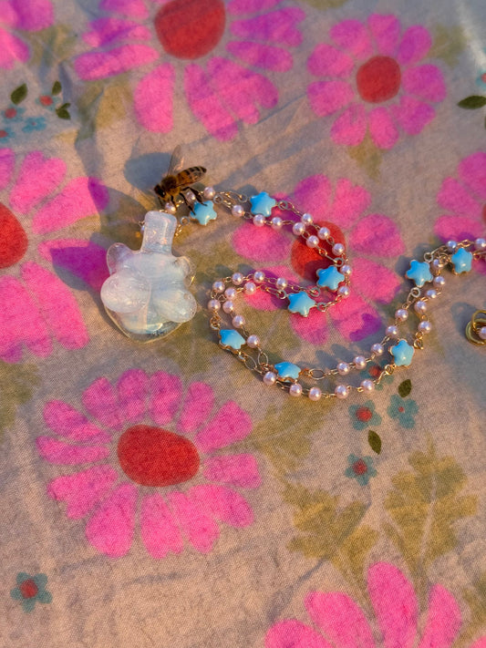 pendant • moonstone bust