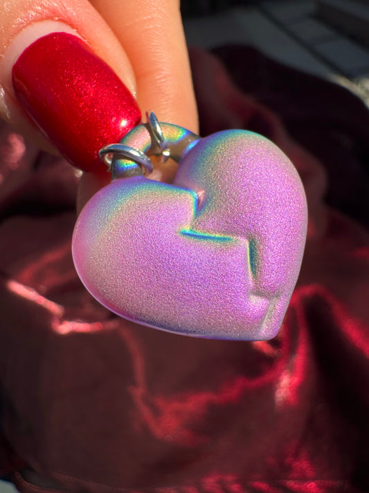 Dichro • pendant • holo heart