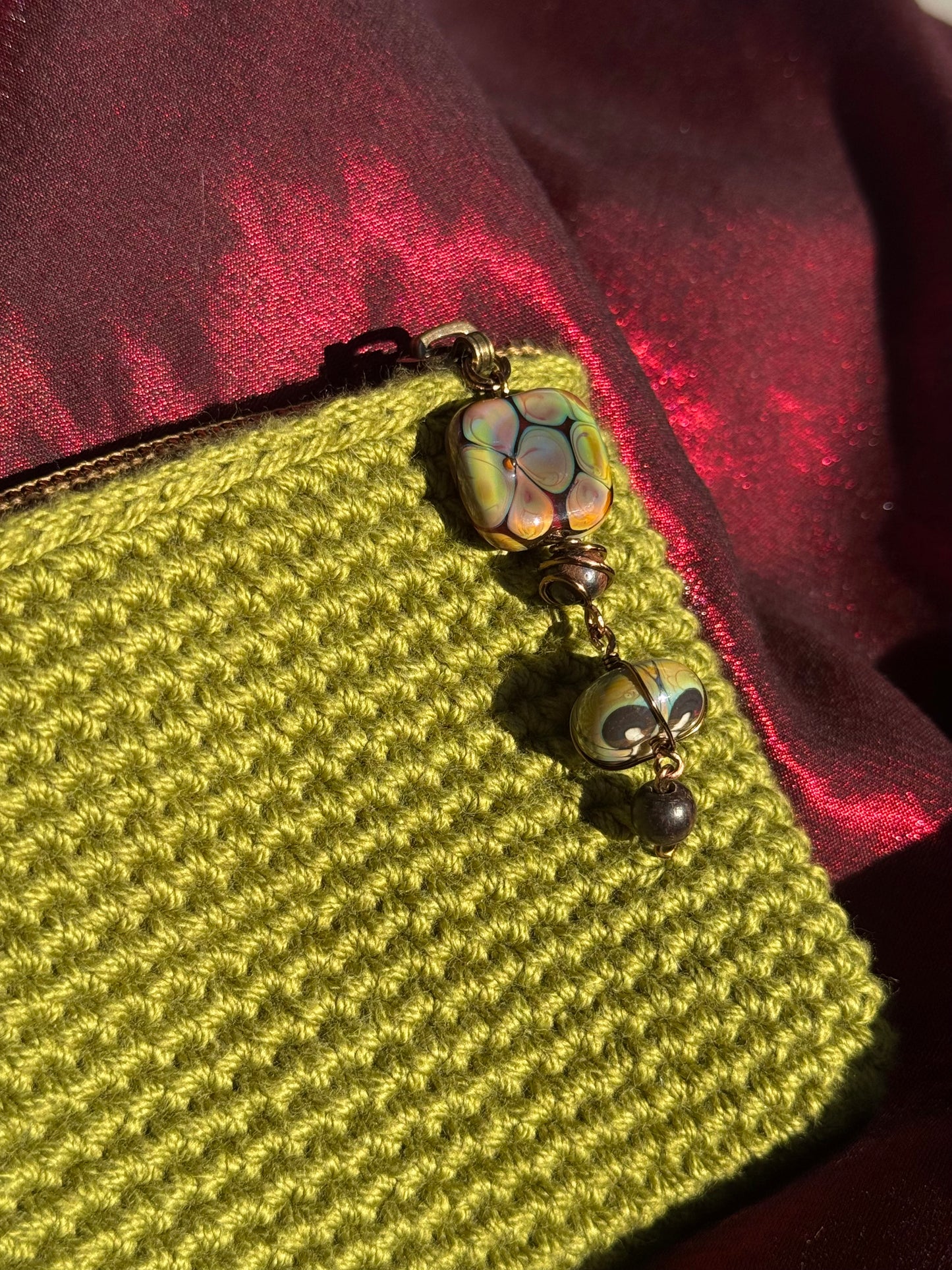 Crocheted wallet • beaded • olive green