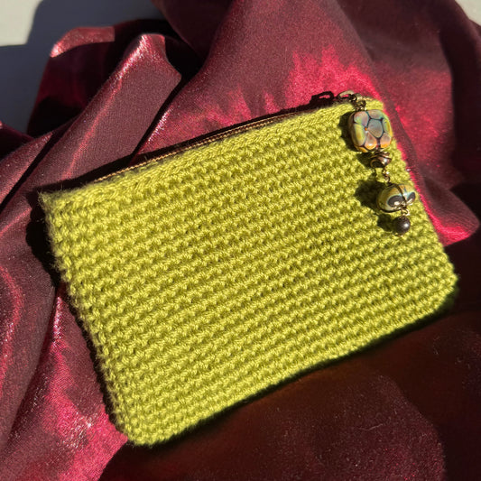 Crocheted wallet • beaded • olive green