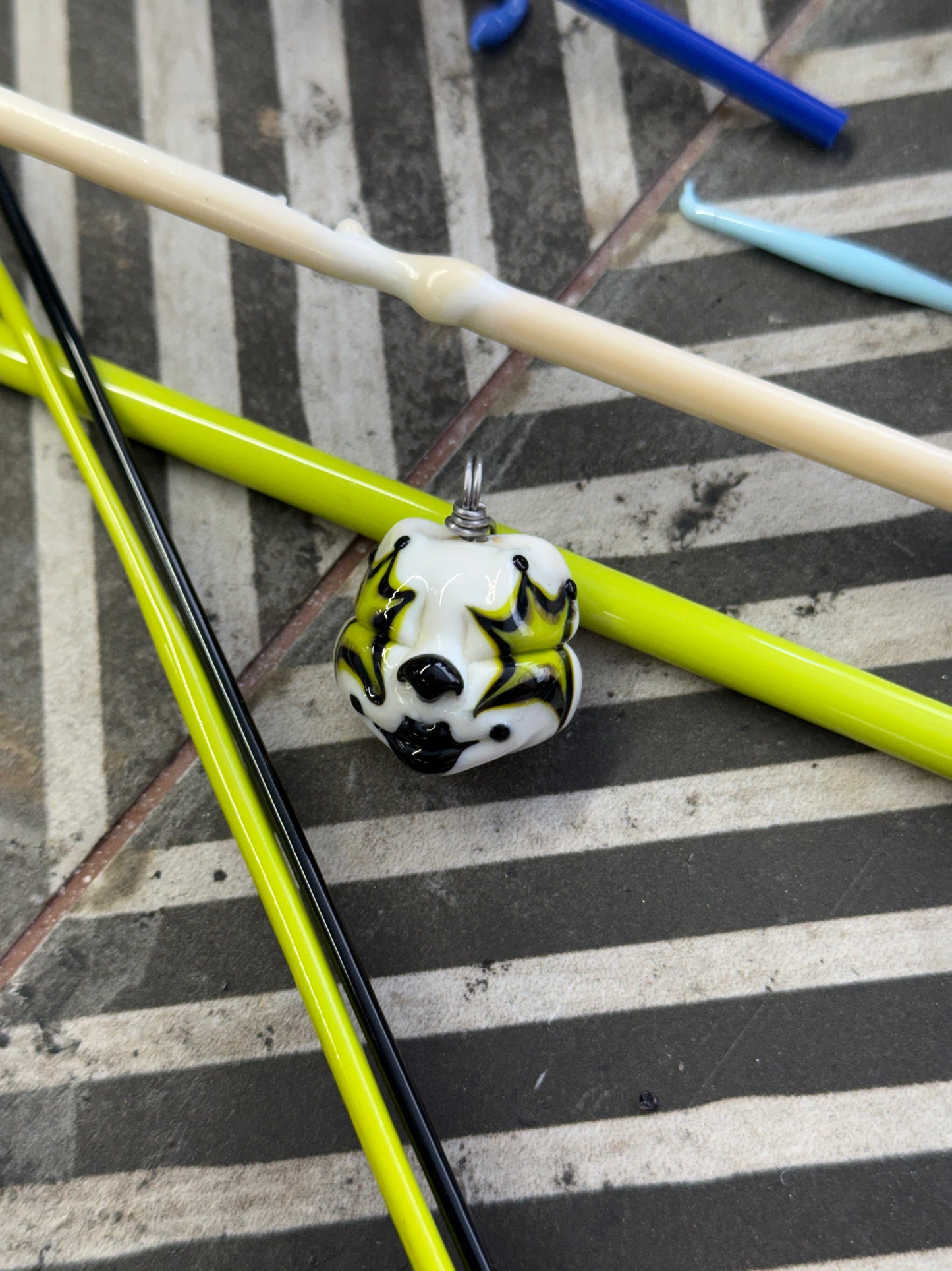 Payaso • black n green