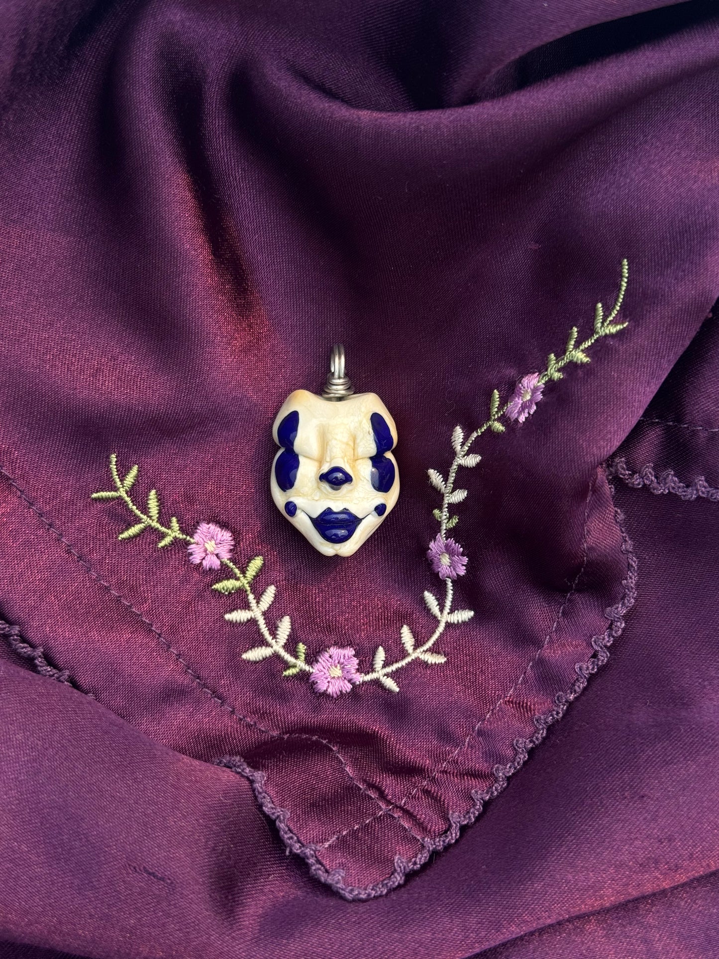 Payaso • Ivory and Navy