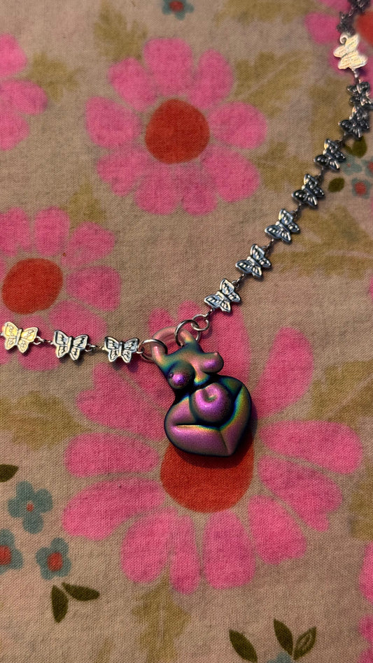 Dichro • Pendant • Goddess