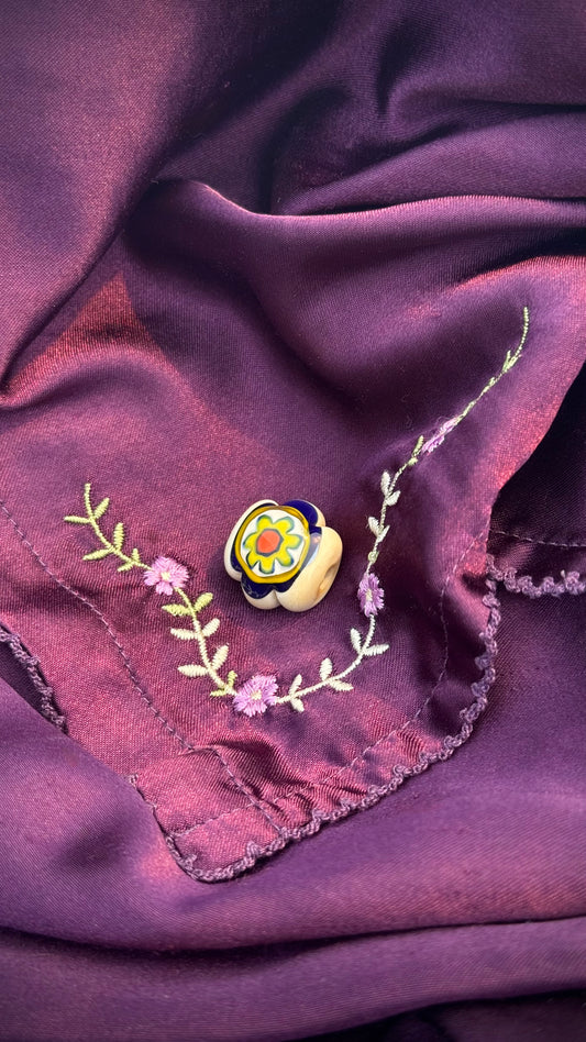 Shoe bead • 70s flower