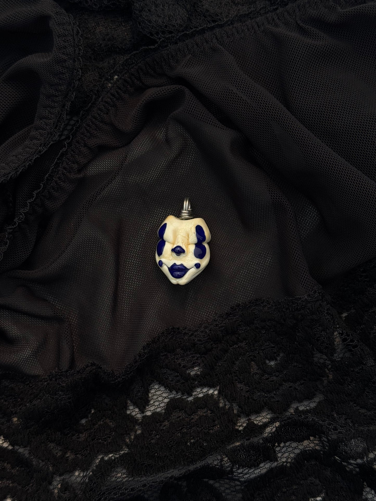 Payaso • Ivory and Navy