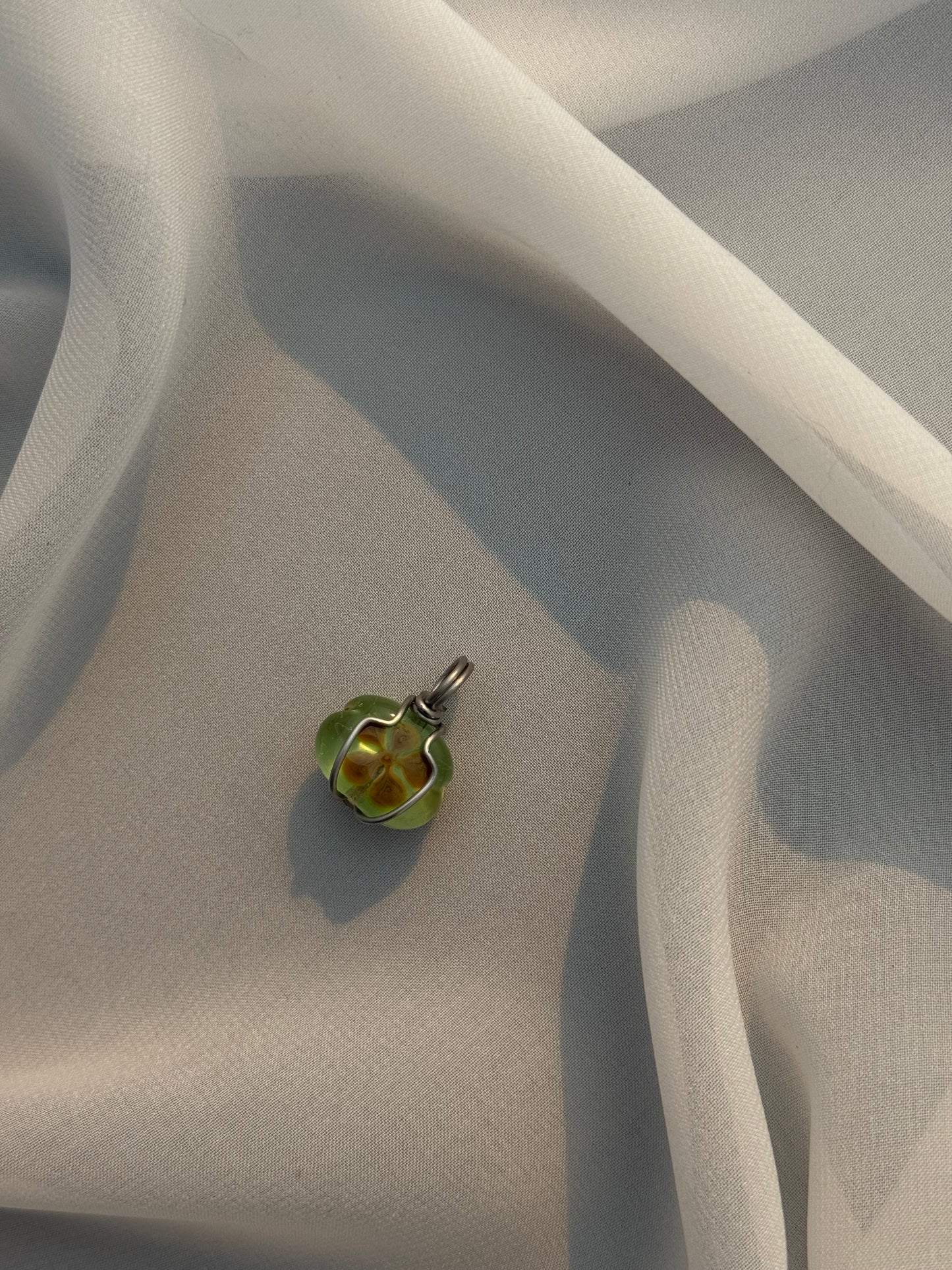 Micro Payaso • Pale green